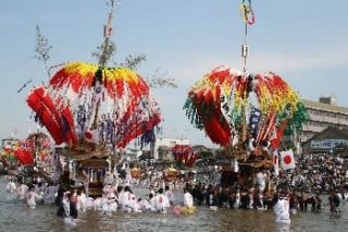 川渡り神幸祭（田川市、5月開催）